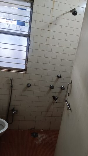 Bathroom in 3 BHK Apartment at Market Yard – for Rent