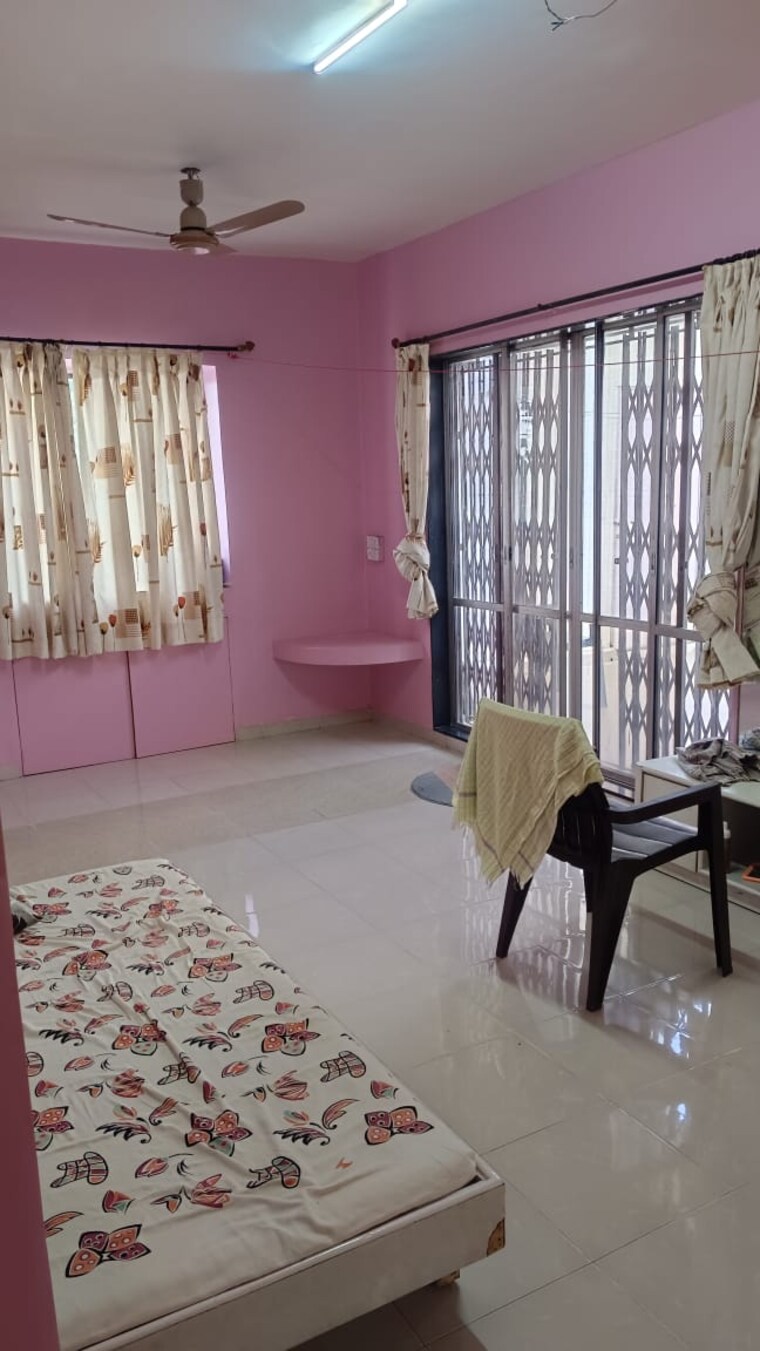 Room, market yard 3 Bedroom 2200 Sq.Ft. Apartment In Market Yard Pune 9624222