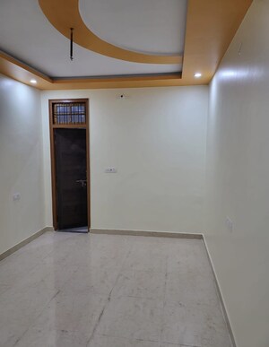 Room in 3 BHK Villa at Safedabad – for Sale