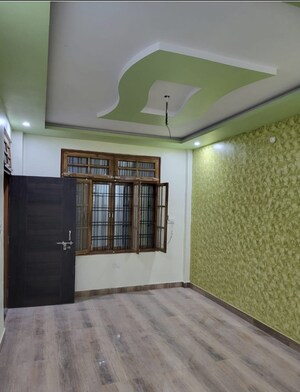 Bedroom in 3 BHK Villa at Safedabad – for Sale