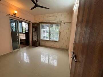 Room in 2 BHK Apartment at Aishwaryam Greens Co-operative Housing Society, Wakad – for Rent