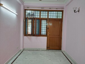Room in 2 BHK Apartment at Khirki Extension – for Rent