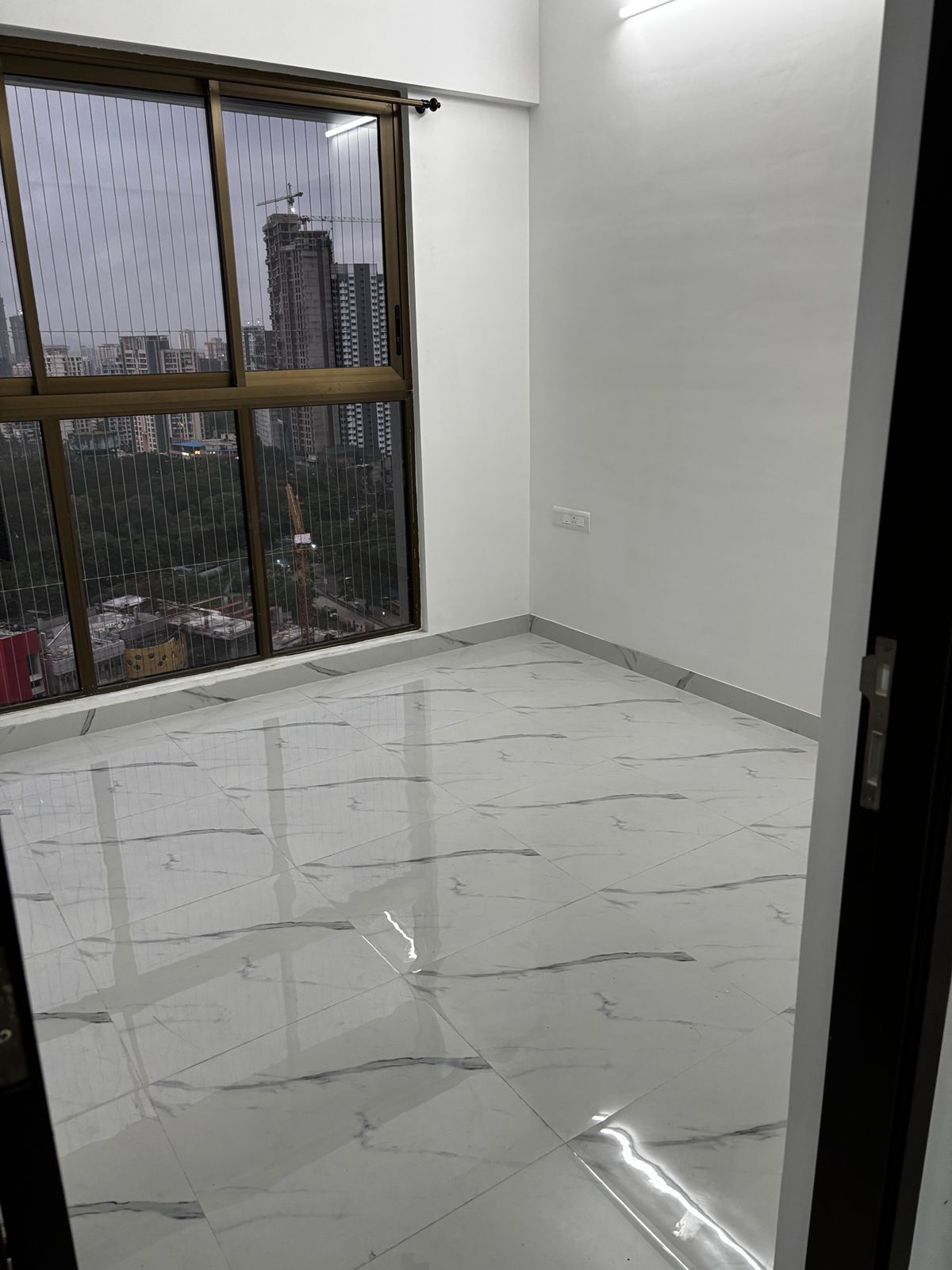 1 BHK + Pooja Room Apartment For Sale in Prestige Residency Thane