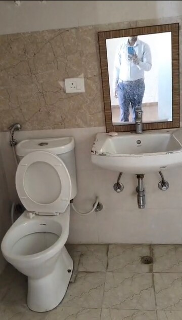 Bathroom in 3 BHK Apartment at Amrapali Golf Homes, Sector 4 Greater Noida – for Rent