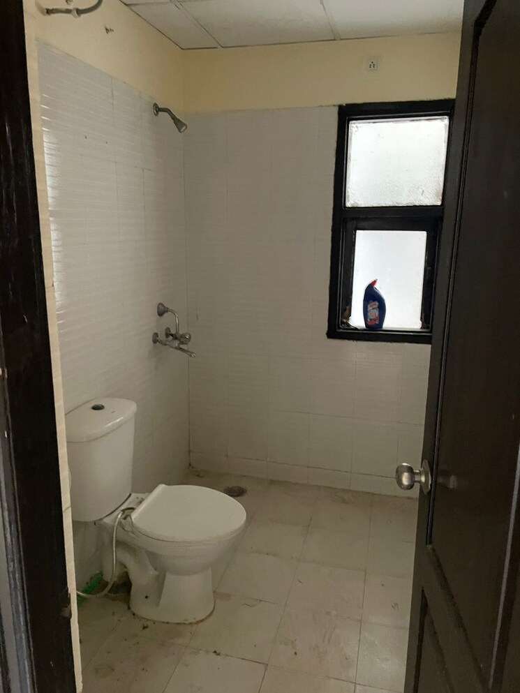 Attached Bathroom, omaxe-new-heights 2 Bedroom 802 Sq.Ft. Apartment In Sector 78 Faridabad 9624283