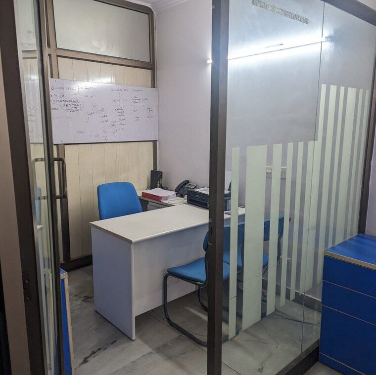 Team Area, lajpat nagar Commercial Office Space 900 Sq.Ft. In Lajpat Nagar Delhi 9624280