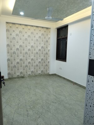 Room in 2 BHK Apartment at Panchsheel Vihar – for Rent