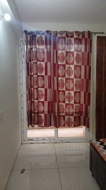 Room in 3 BHK Apartment at Shiva Enclave Zirakpur, Patiala Road – for Rent