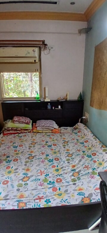Bedroom in 1 BHK Apartment at Chembur – for Rent