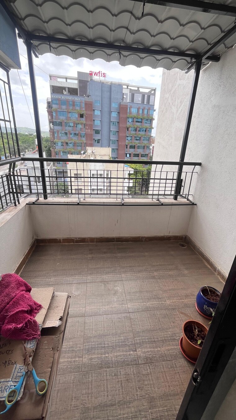 Balcony, raj-heramba-venkatesh-imperia 1 Bedroom 550 Sq.Ft. Apartment In Tathawade Pune 9624319