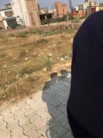 165 Sq.Yd. Plot in Sector 7