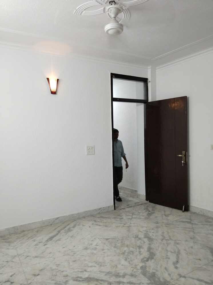 Room, khirki extension 1 Bedroom 500 Sq.Ft. Apartment In Khirki Extension Delhi 9624328