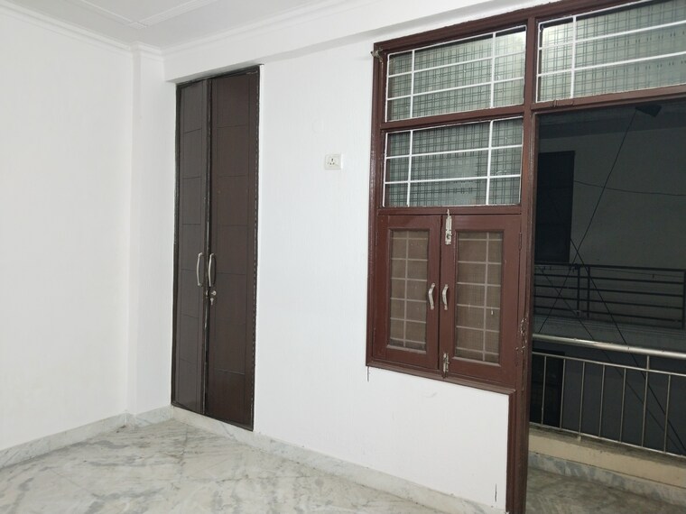 Room, khirki extension 1 Bedroom 500 Sq.Ft. Apartment In Khirki Extension Delhi 9624328