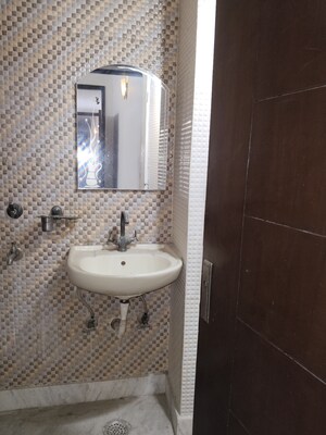 Bathroom in 1 BHK Apartment at Khirki Extension – for Rent