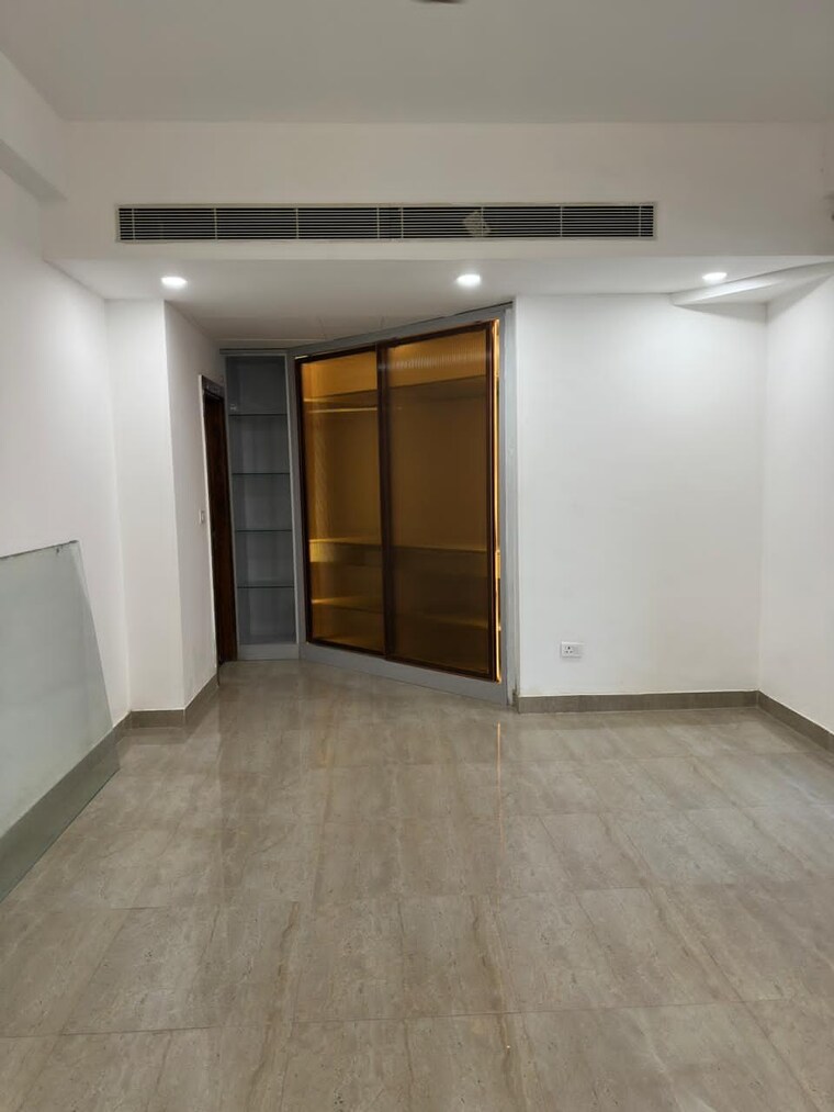 Room, supertech-orb 3 Bedroom 2215 Sq.Ft. Apartment In Sector 74 Noida 9624343