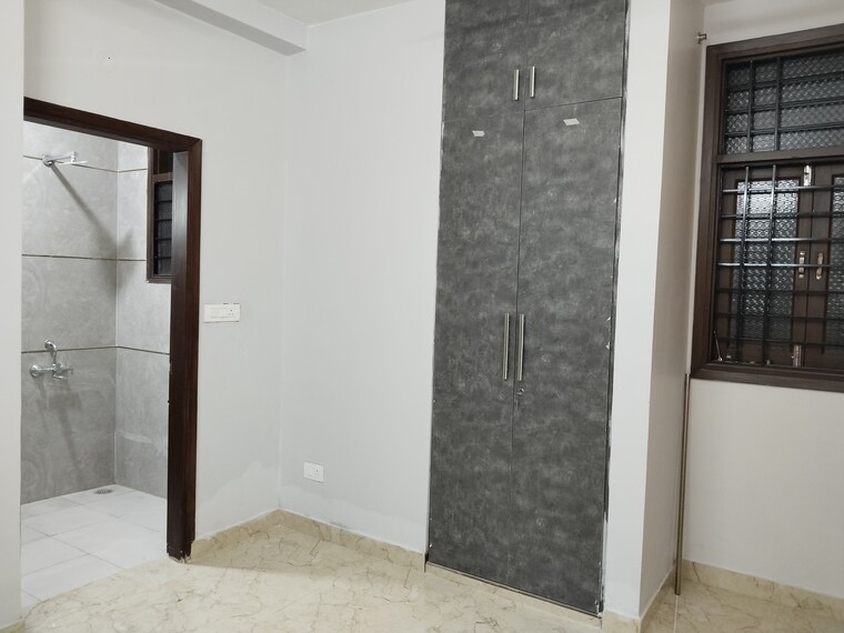 Room, khirki extension 2 Bedroom 850 Sq.Ft. Apartment In Khirki Extension Delhi 9624341