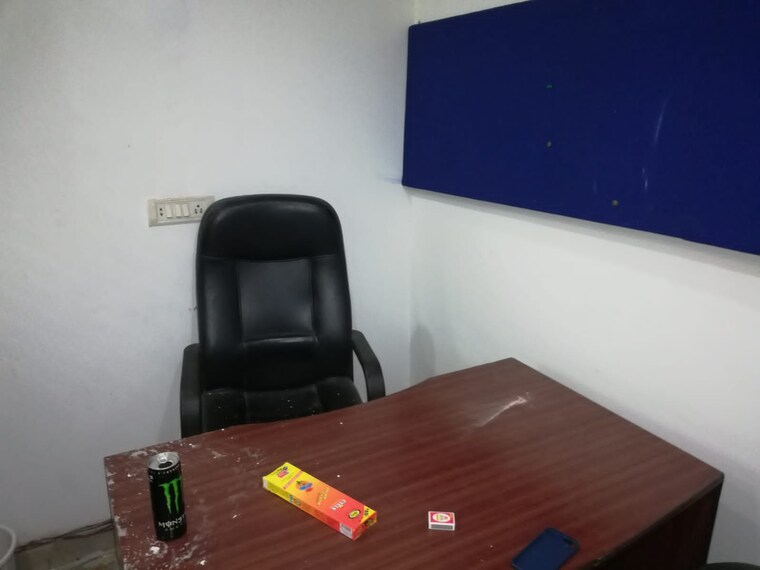 Team Area, kalkaji Commercial Office Space 100 Sq.Ft. In Kalkaji Delhi 9624362