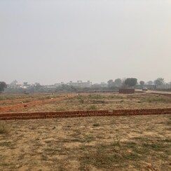 Plot For Sale in Dankaur