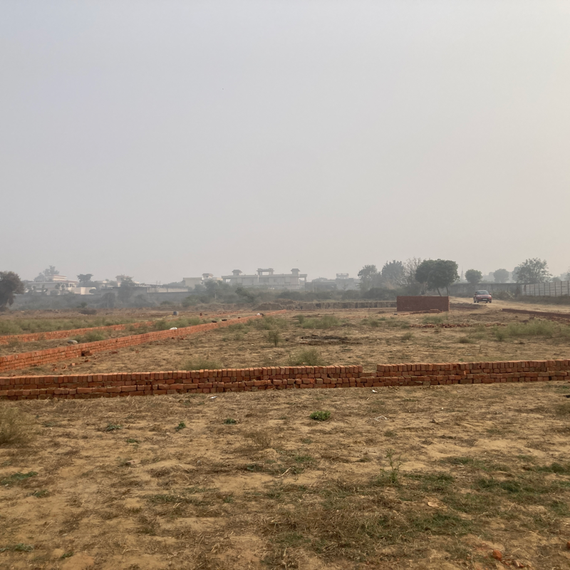 Plot For Sale in Dankaur