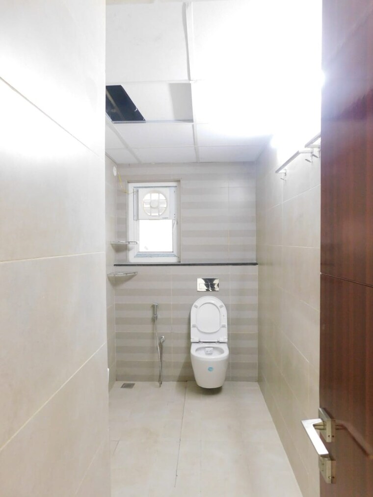 Bathroom, ghr-titania 3 Bedroom 1686 Sq.Ft. Apartment In Kondapur Hyderabad 9624356