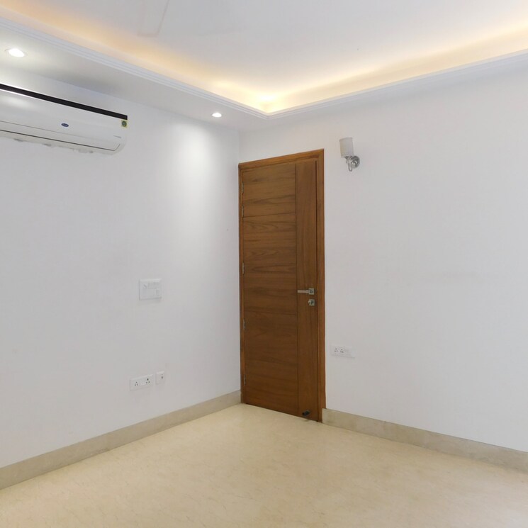 Room, lajpat nagar 2 Bedroom 900 Sq.Ft. Independent House In Lajpat Nagar Delhi 9624406