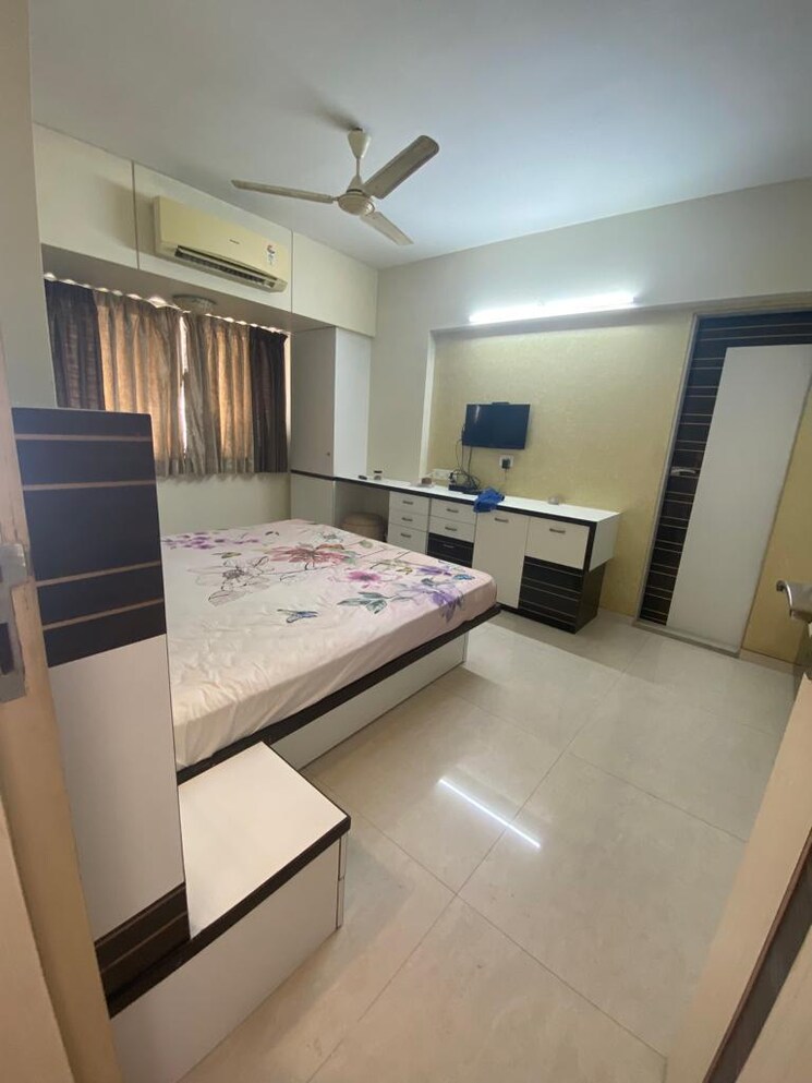 Kitchen, llyod-estate 2 Bedroom 700 Sq.Ft. Apartment In Wadala Mumbai 9624390