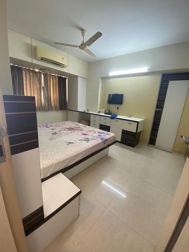 Kitchen, llyod-estate 2 Bedroom 700 Sq.Ft. Apartment In Wadala Mumbai 9624390