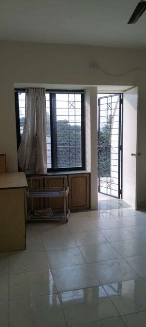 Room in 2 BHK Apartment at Nirmiti Horizon, Aundh – for Rent