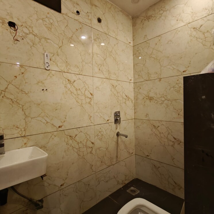 Bathroom, lajpat nagar 2 Bedroom 900 Sq.Ft. Independent House In Lajpat Nagar Delhi 9624446