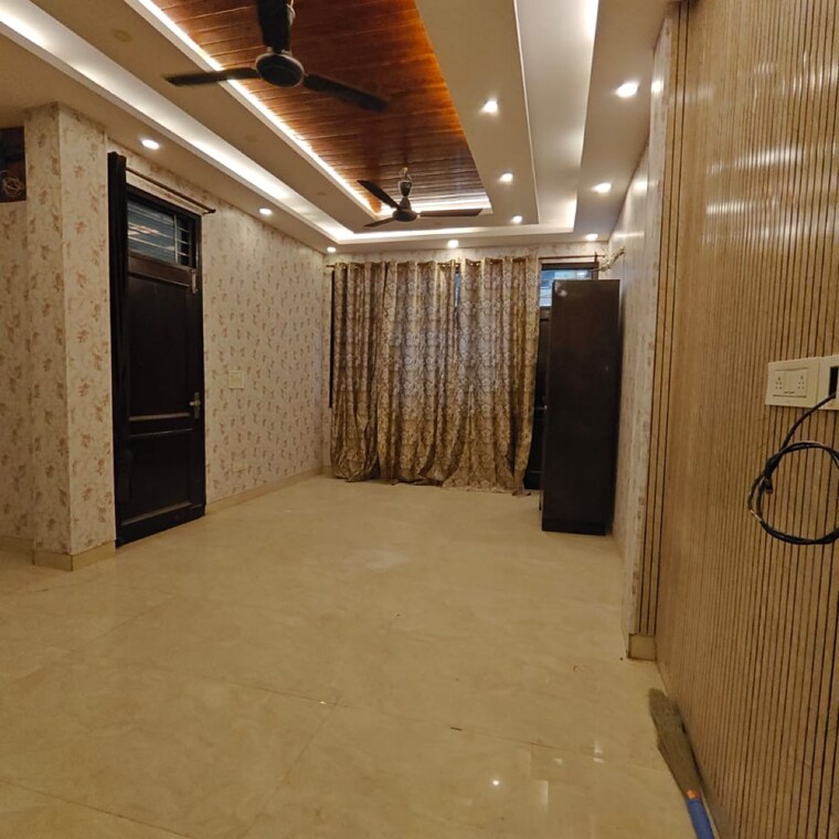 Room, lajpat nagar 2 Bedroom 900 Sq.Ft. Independent House In Lajpat Nagar Delhi 9624446