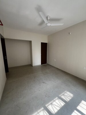Room in 2 BHK Apartment at Dosti West County, Balkum Pada – for Rent