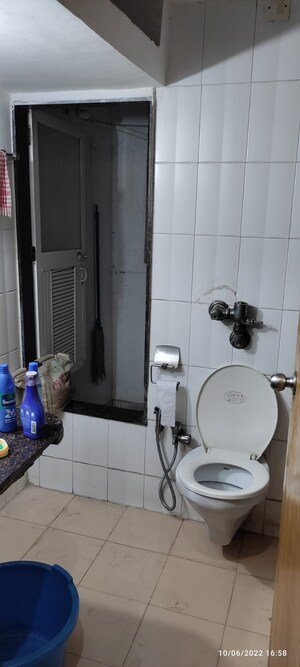 Bathroom in 2 BHK Apartment at Dosti Acres Aster, Wadala East – for Sale