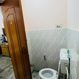 Bathroom in 3 BHK Villa at Sector 21 – for Rent