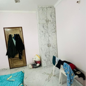 Room in 3 BHK Villa at Sector 21 – for Rent