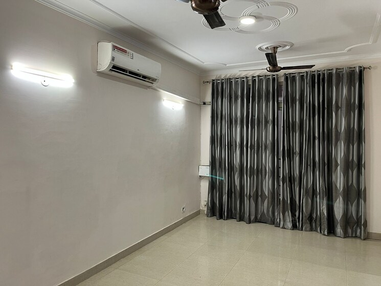 Room, piyush-heights 3 Bedroom 1576 Sq.Ft. Apartment In Sector 89 Faridabad 9624488