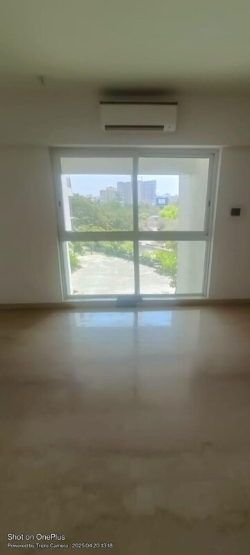 Room in 3 BHK Apartment at Avon Vista, Balewadi – for Rent