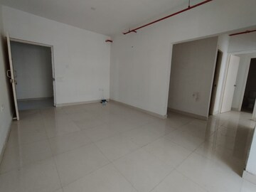 Room in 2 BHK Apartment at Siddha Suburbia, Narendrapur – for Rent