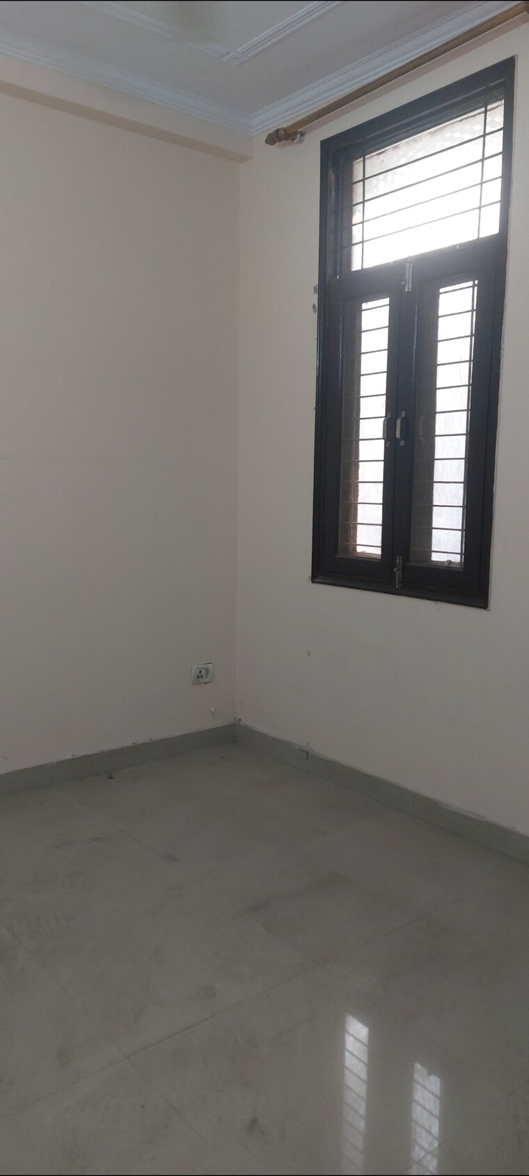 Room, aadharshila-apartment 1 Bedroom 400 Sq.Ft. Apartment In Sarita Vihar Delhi 9624528