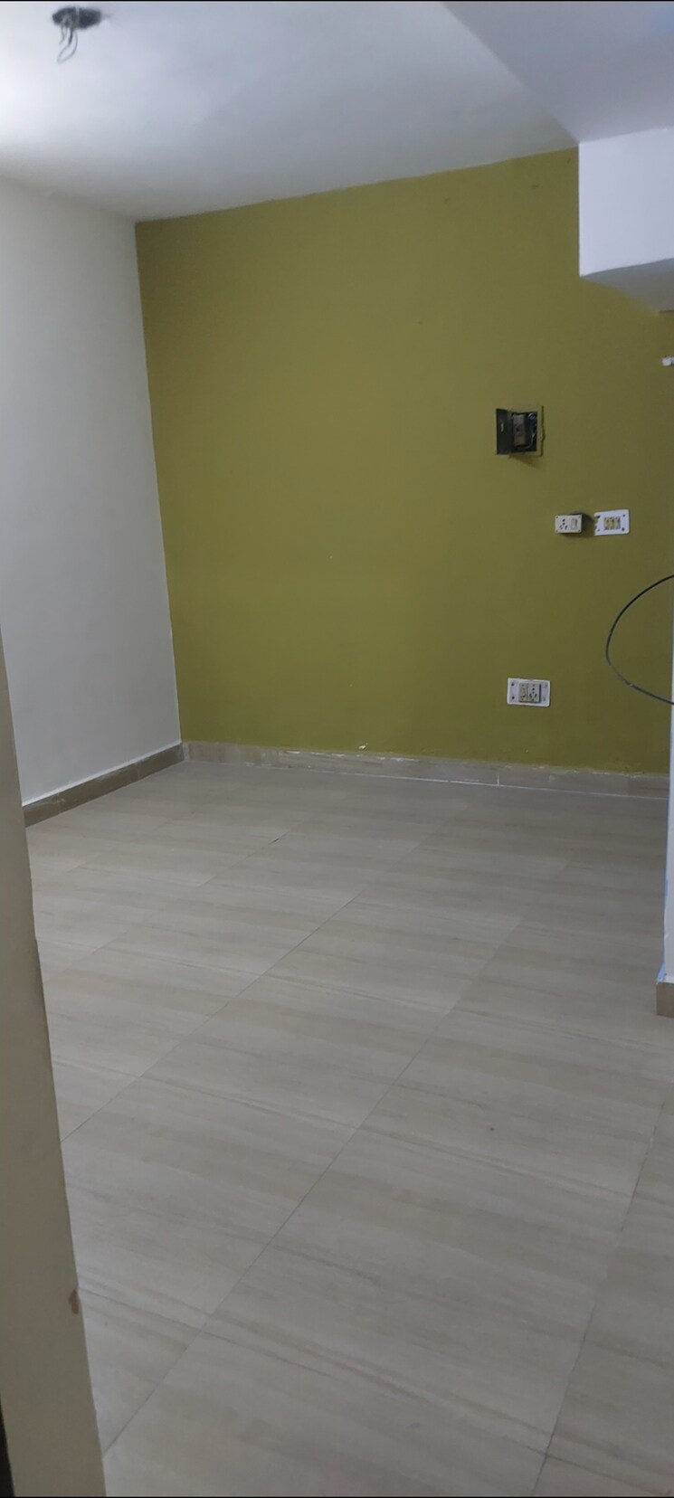 Room, aadharshila-apartment 1 Bedroom 400 Sq.Ft. Apartment In Sarita Vihar Delhi 9624543