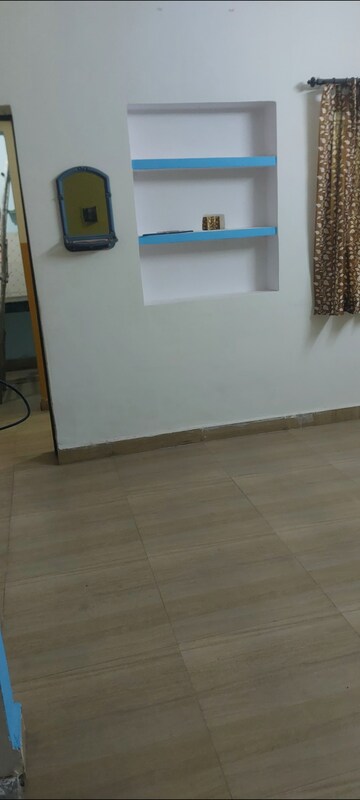 Room in 1 BHK Apartment at Aadharshila Apartment, Sarita Vihar – for Rent