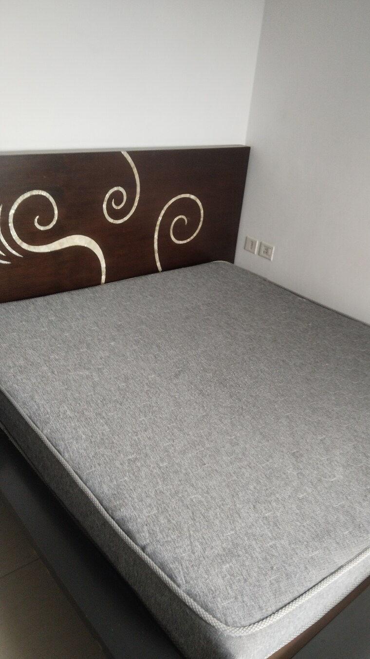 Bedroom, sector 121 2.5 Bedroom 1075 Sq.Ft. Apartment In Sector 121 Noida 9624555