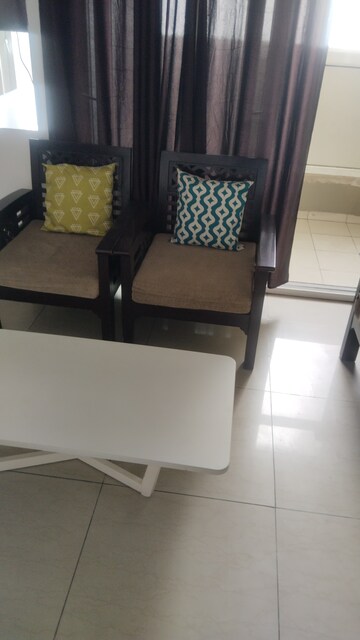 Living Room in 2.5 BHK Apartment at Sector 121 – for Rent