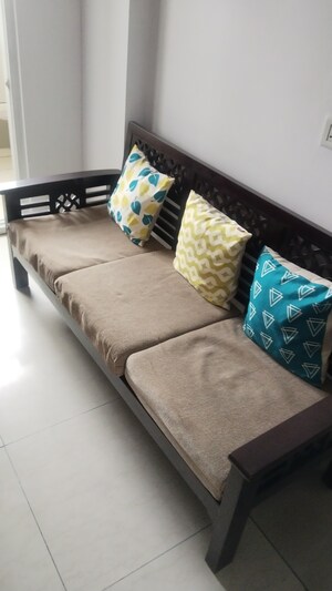 Living Room in 2.5 BHK Apartment at Sector 121 – for Rent