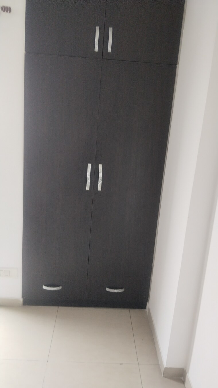 Other, sector 121 2.5 Bedroom 1075 Sq.Ft. Apartment In Sector 121 Noida 9624555