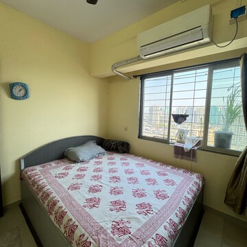 Bedroom in 1 BHK Apartment at Vikhroli West – for Rent