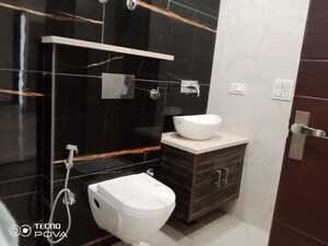 Team Area in 3 BHK Builder Floor at Amolik Residency, Sector 86 – for Sale