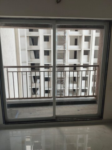 Room in 1 BHK Apartment at Ace Enclave, Ghodbunder Road – for Sale