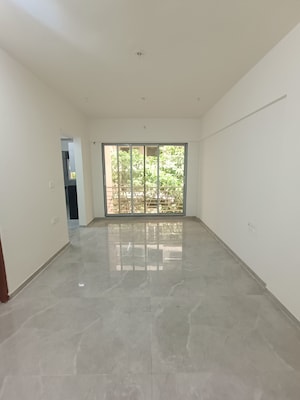Room in 2 BHK Apartment at Goregaon West – for Rent