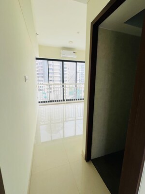 Room in 2 BHK Apartment at Dynamix Divum, Malad East – for Rent