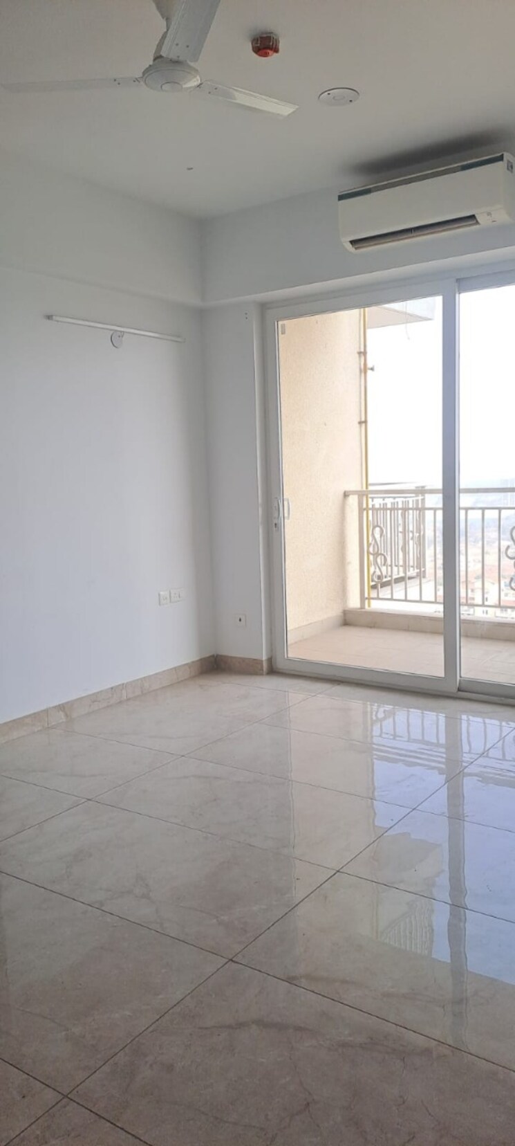 Room, emaar-palm-gardens 3 Bedroom 1900 Sq.Ft. Apartment In Sector 83 Gurgaon 9624612